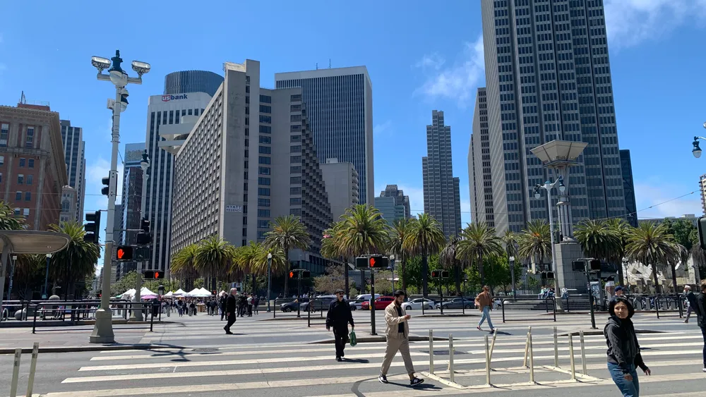 Chinatown 唐人街 / Union Square 聯合廣場 / Ferry Building 帆船大樓 / Bay Cruise 落日游船 / Lambord Street 九曲花巷