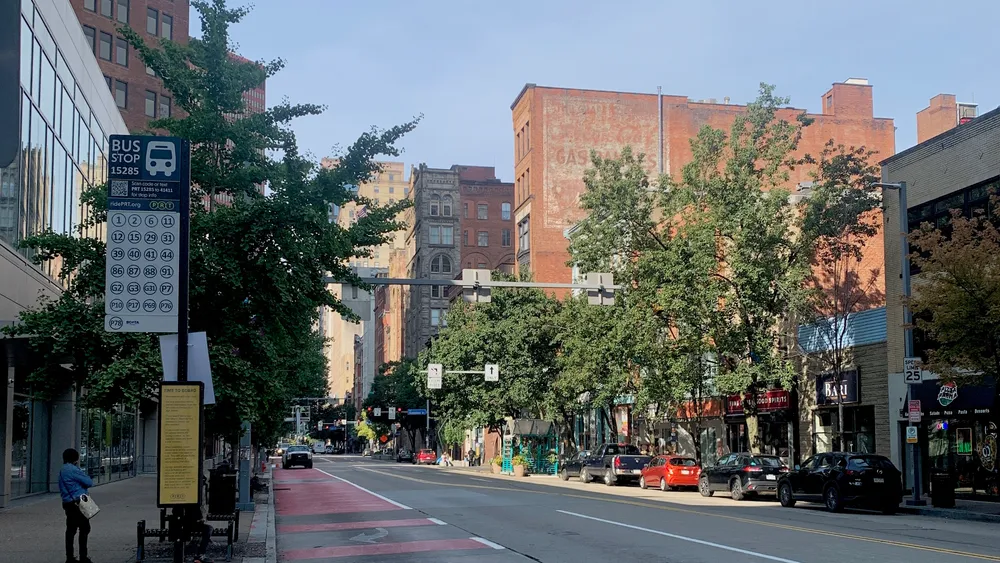 Three Rivers Heritage Trail：Point State Park / Strip District：Pamela’s Dine 美式早午餐・S & D Polish Deli 波蘭小店