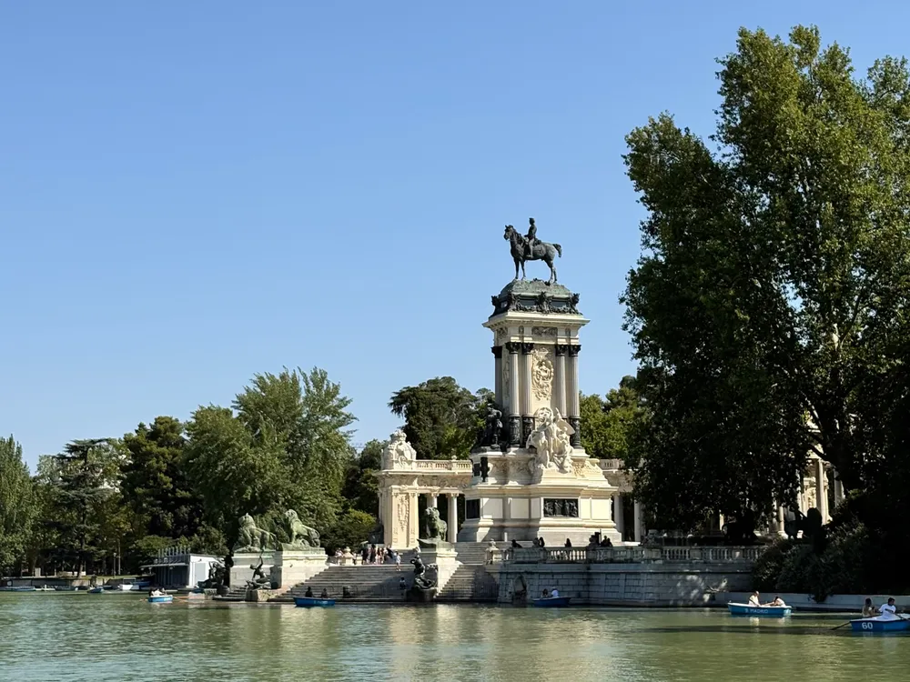 El Retiro Park