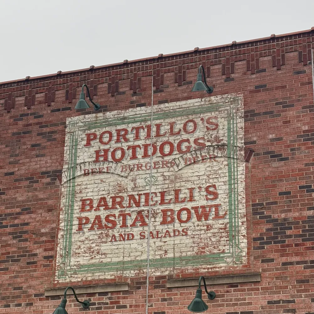 Portillo's & Barnelli's Chicago