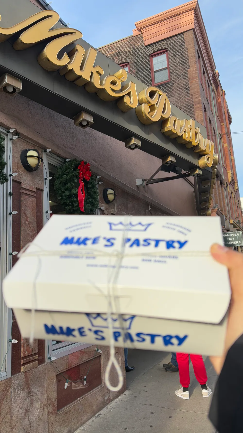 Mike's Pastry